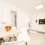 Goleta Apartment *