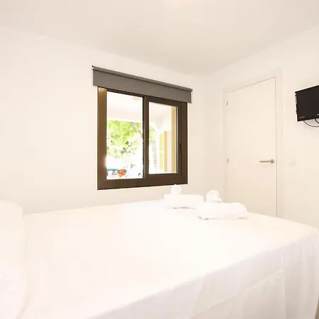 Goleta 포엔샤 항구